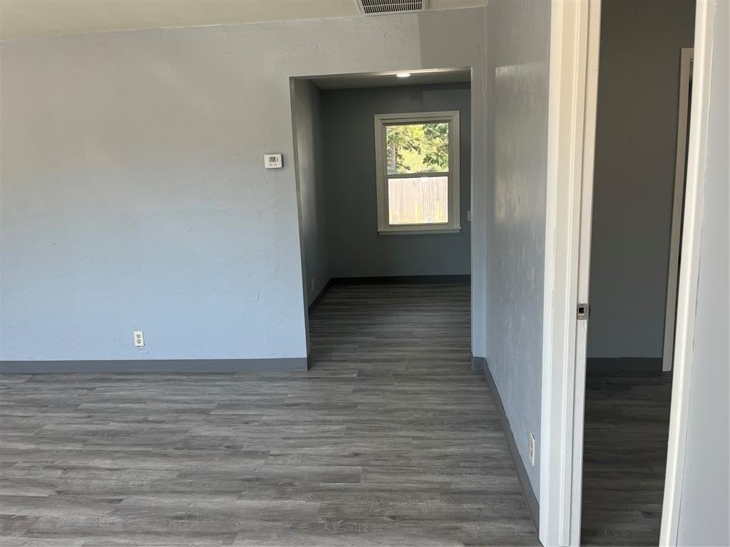 4409 North Meridian Avenue - Photo 4 of 9