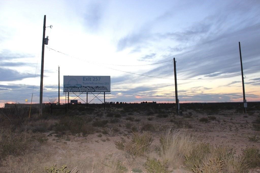 E Interstate 10 - Photo 4 of 4