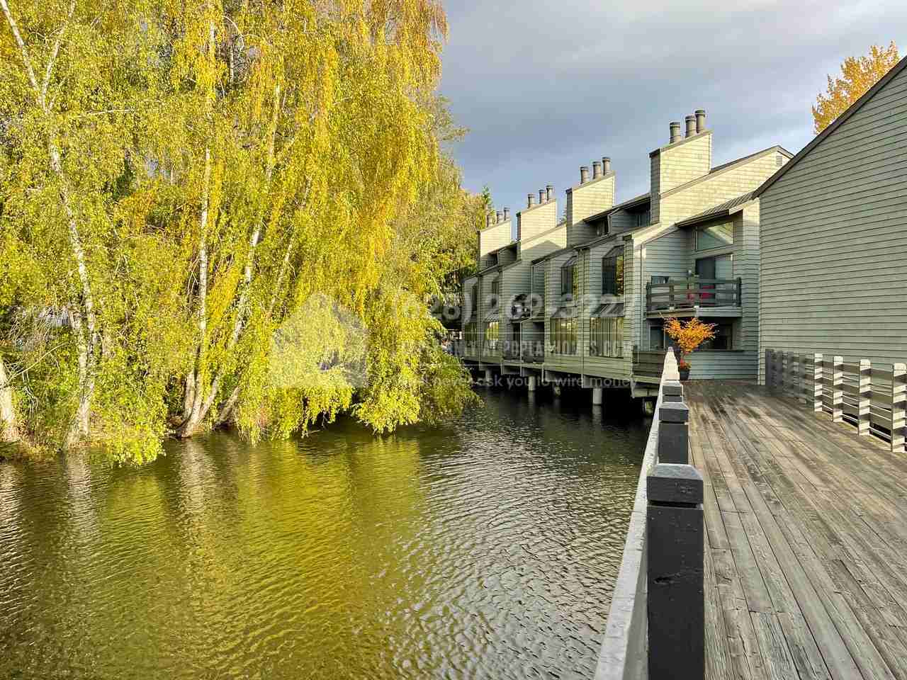 6 Lake Bellevue Dr #106