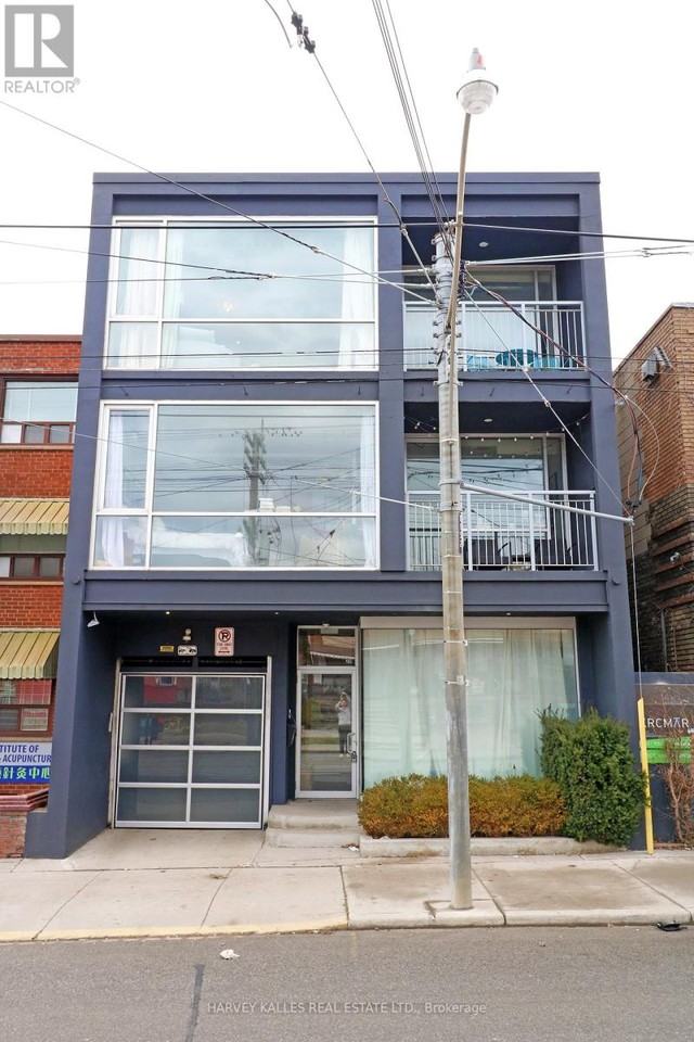 214 Bathurst Street #1B