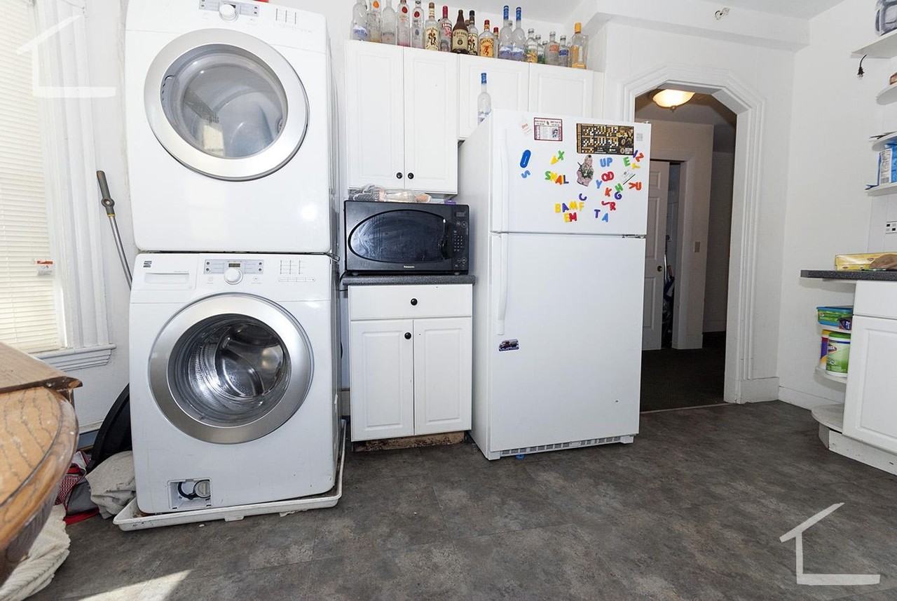 64 Ashford St - Photo 2 of 10