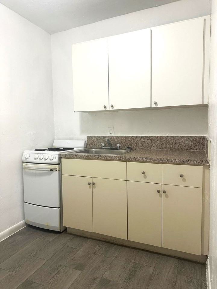 Centrally Located Gated Property Just Outside of Downtown Miami - Photo 5 of 43