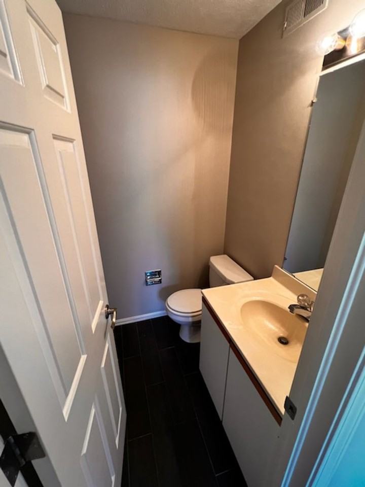 2796 Sand Run Pkwy - Photo 6 of 13