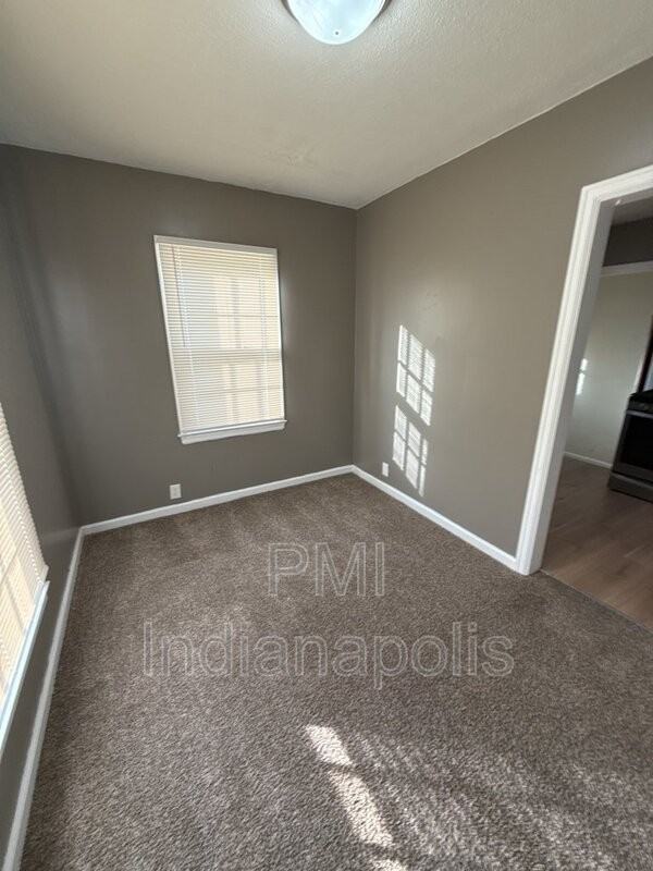 3630 N Chester Ave - Photo 3 of 34