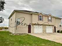 1015 Nw Willow Dr - Photo 1 of 1