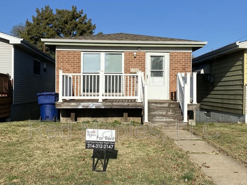 7703 Alaska Ave - Photo 4 of 18