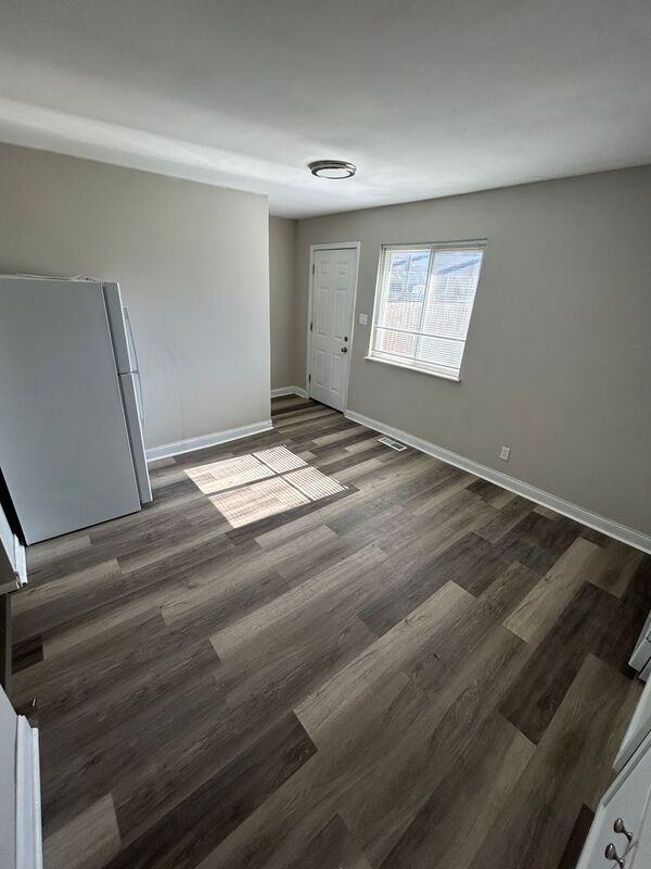 4440 Norfolk Ave - Photo 3 of 20
