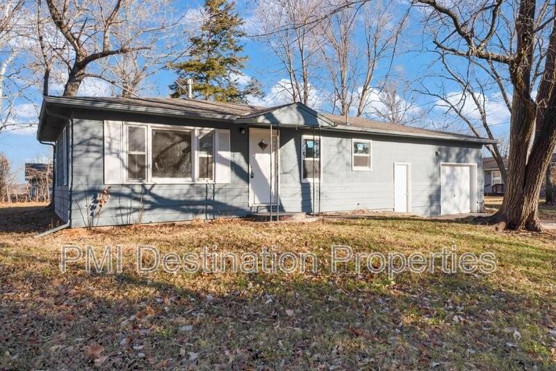 33900 W 84th St - Photo 3 of 38