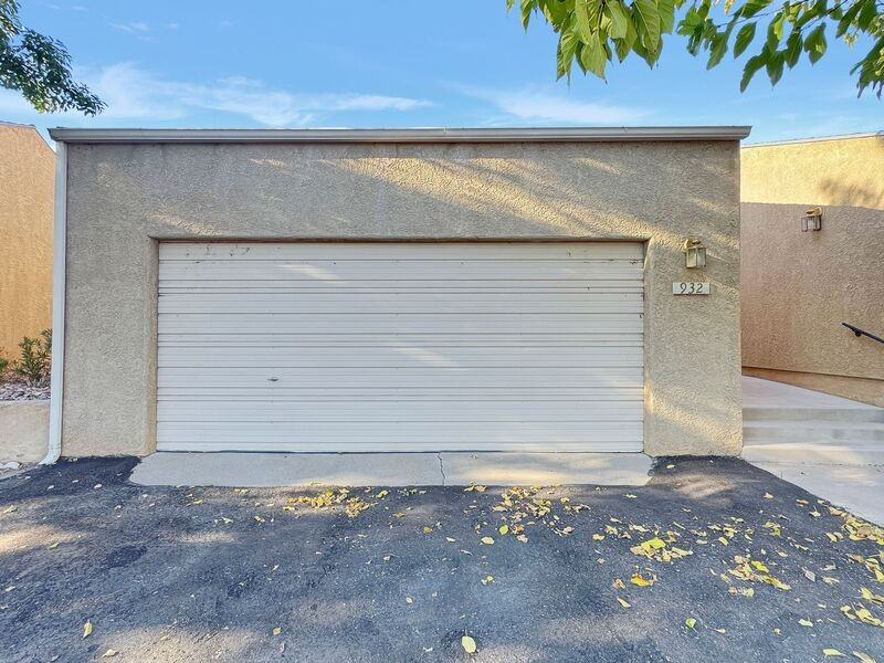 932 W Bloomington Dr S - Photo 3 of 25