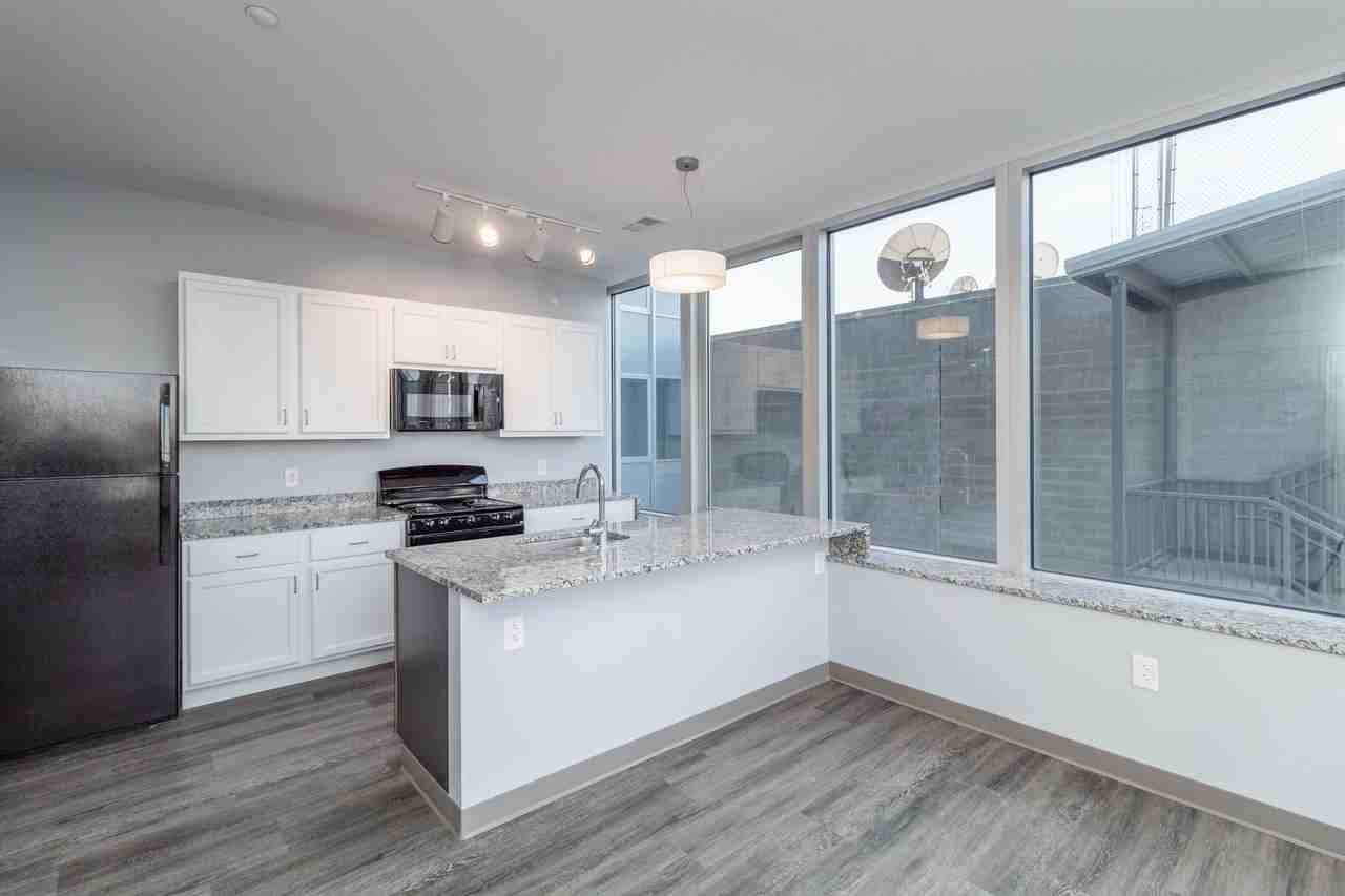 3101 Euclid Avenue - Photo 7 of 18