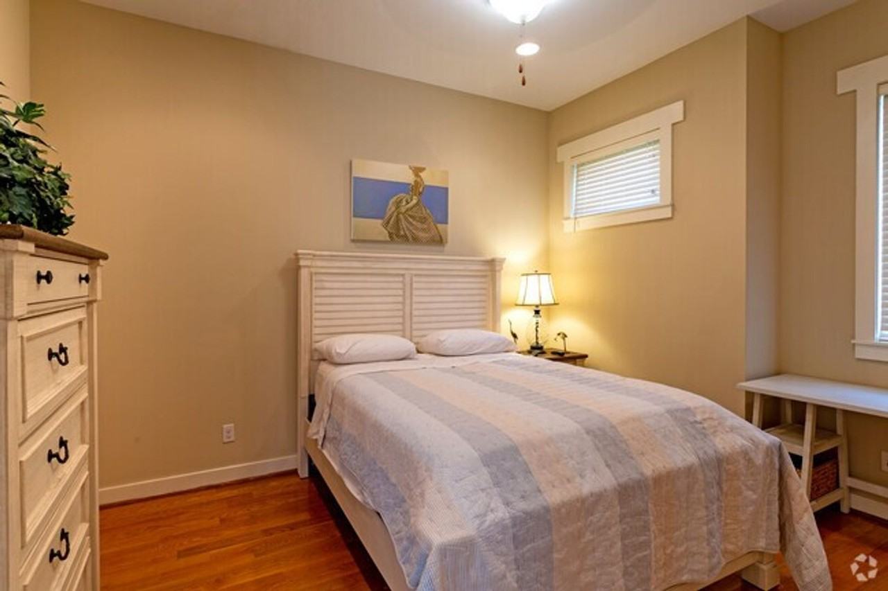 3 bed/3 bath luxury townhouse walking distance to FSU campus.$875 Per Bedroom. Available Fall 2025! - Photo 7 of 21