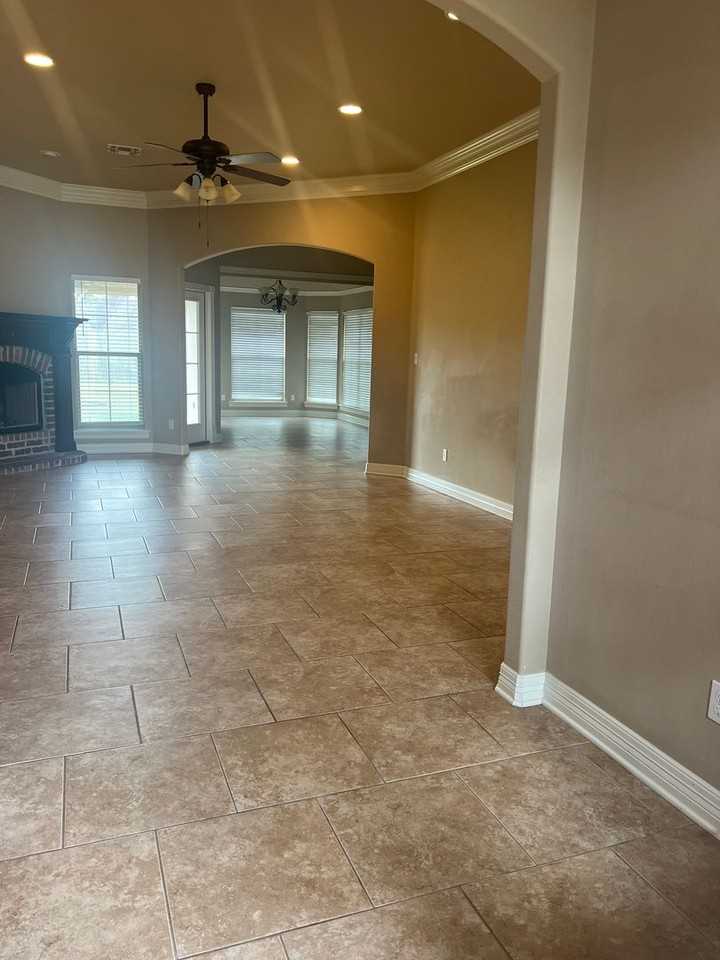 719 Saint Martin Ln - Photo 2 of 14