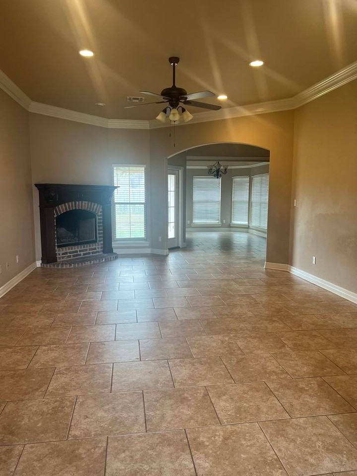 719 Saint Martin Ln - Photo 3 of 14