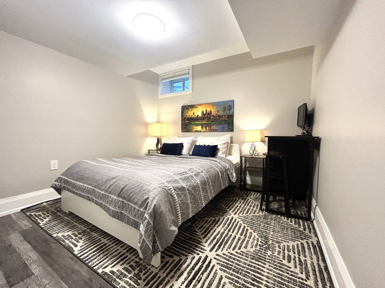 31 Heyworth Crescent - Photo 5 of 10