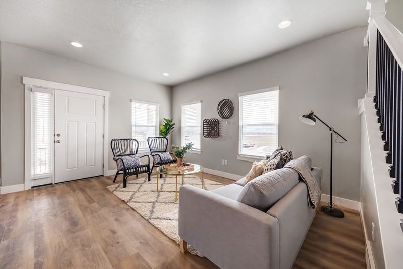 2502 N Cormac Pl - Photo 6 of 12