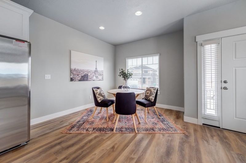 2502 N Cormac Pl - Photo 7 of 12