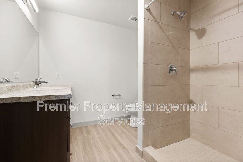 1127 Alderson Ave #209 - Photo 4 of 9