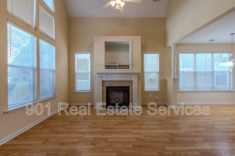 1324 Island Shore Dr - Photo 3 of 21