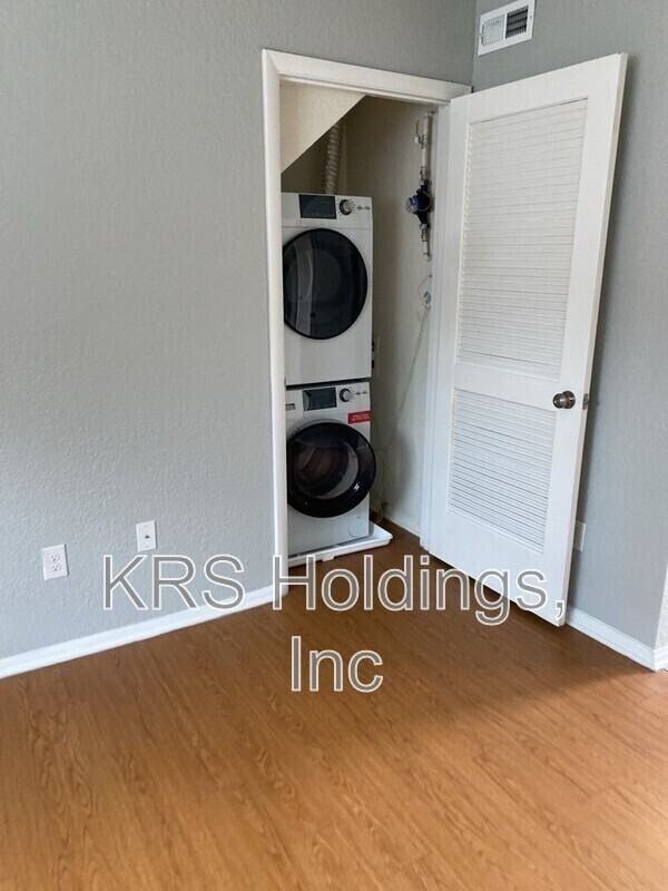 4347 Newsome Dr - Photo 5 of 6