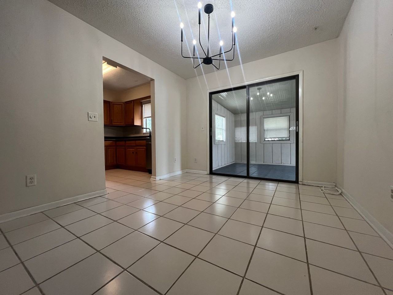 367 Bent Oak Dr - Photo 4 of 22