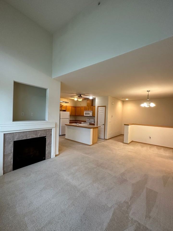 2634 Mitchell Ave - Photo 3 of 15