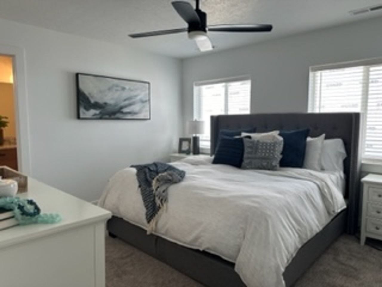 5015 E Hagadorn Ln - Photo 6 of 14