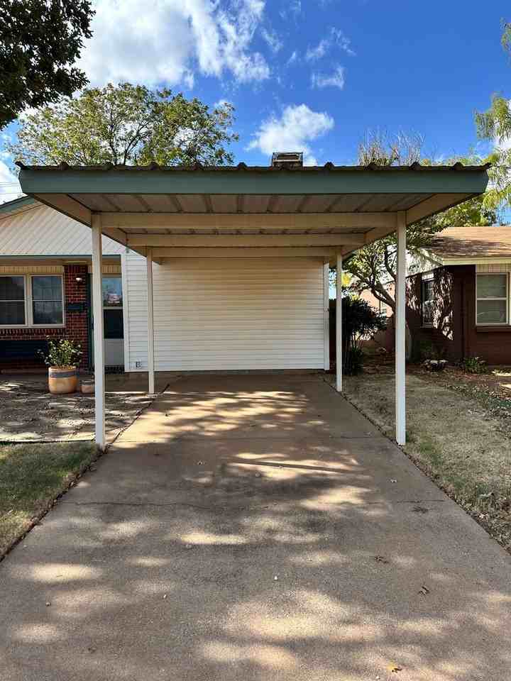 4822 Bonny Dr - Photo 2 of 17