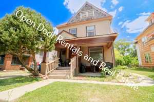 featured image of 109 S State St