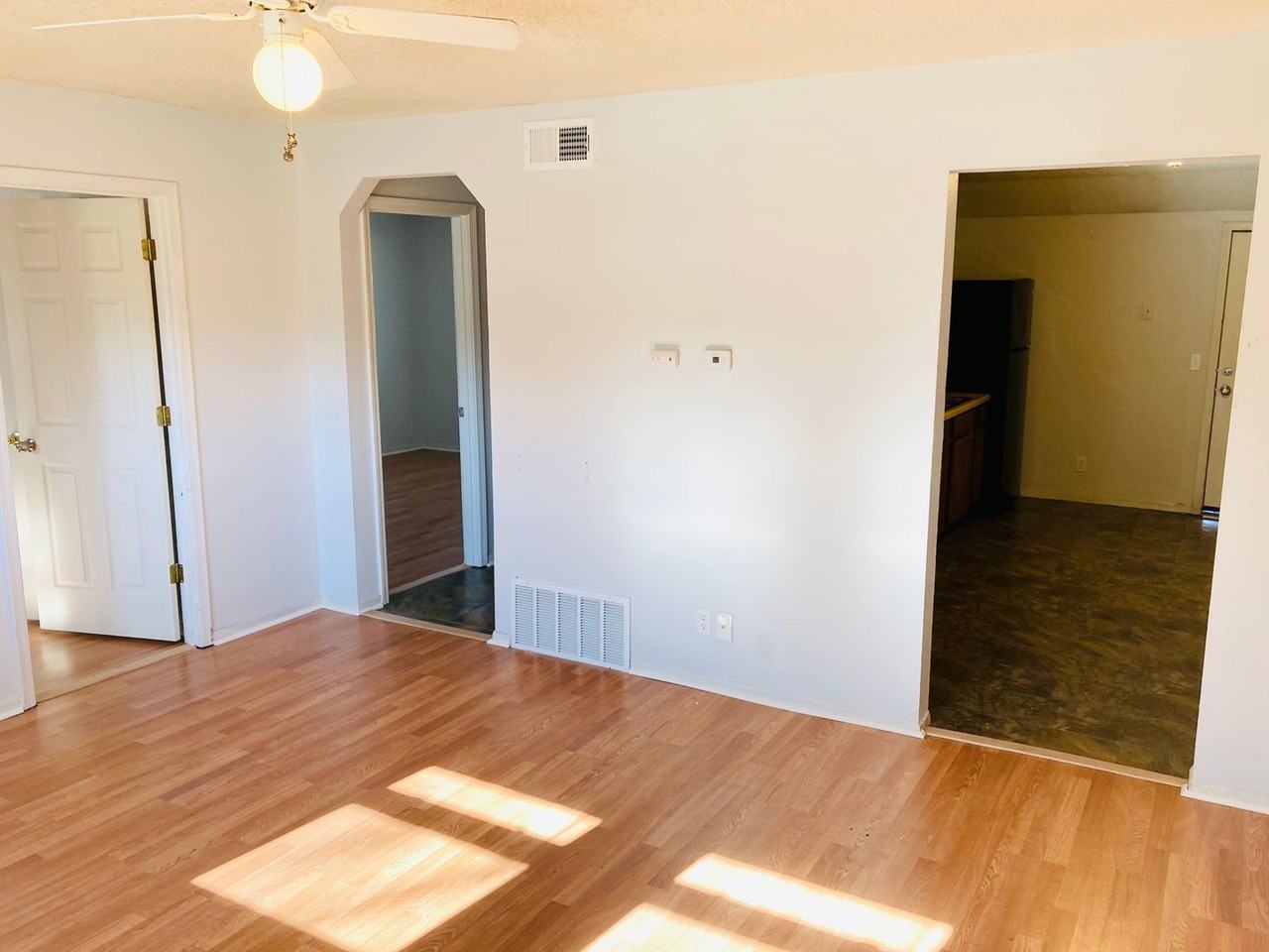 810 W 11th St #1 - Photo 2 of 10