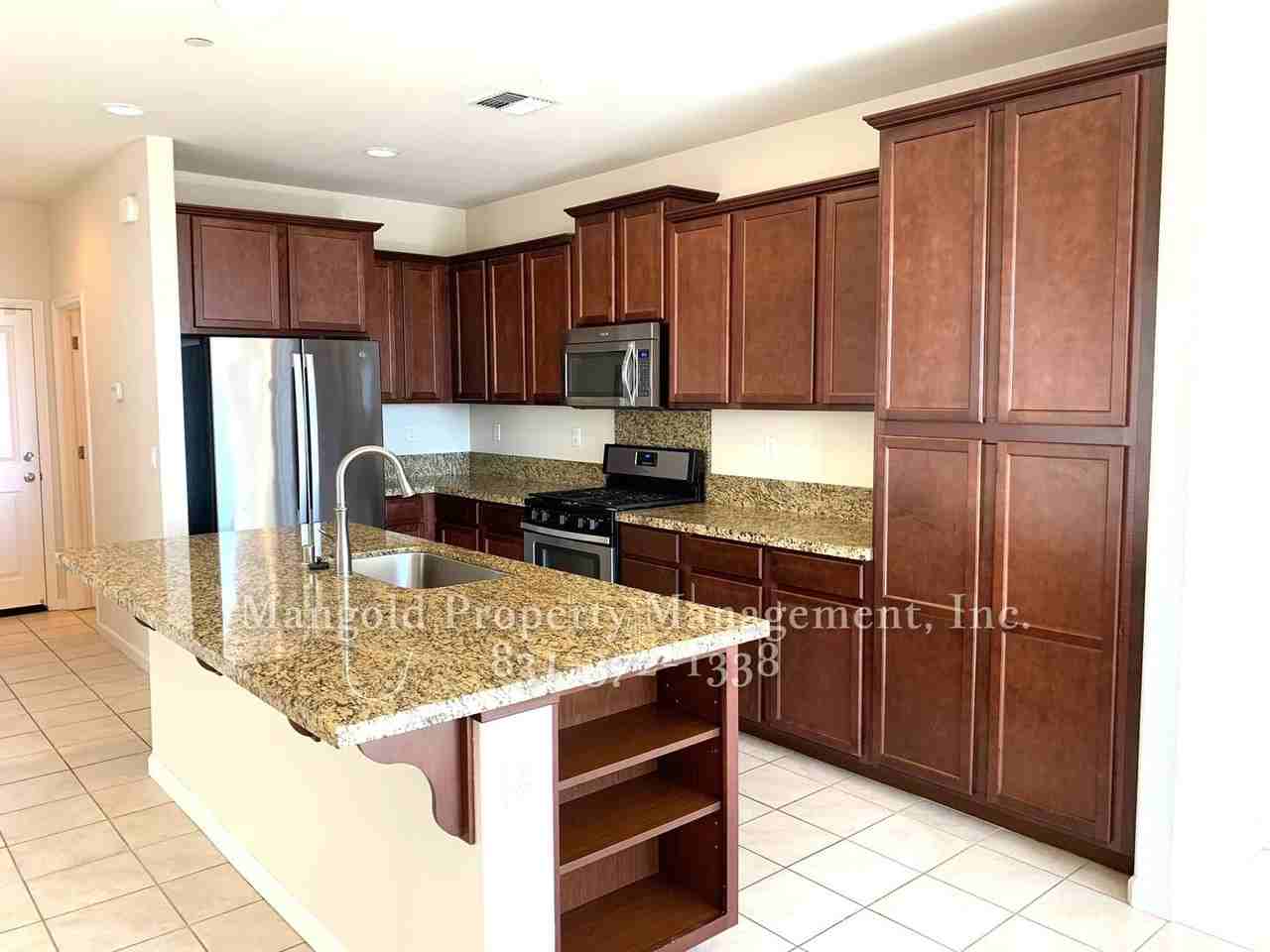 16326 E Garrison Dr - Photo 3 of 11