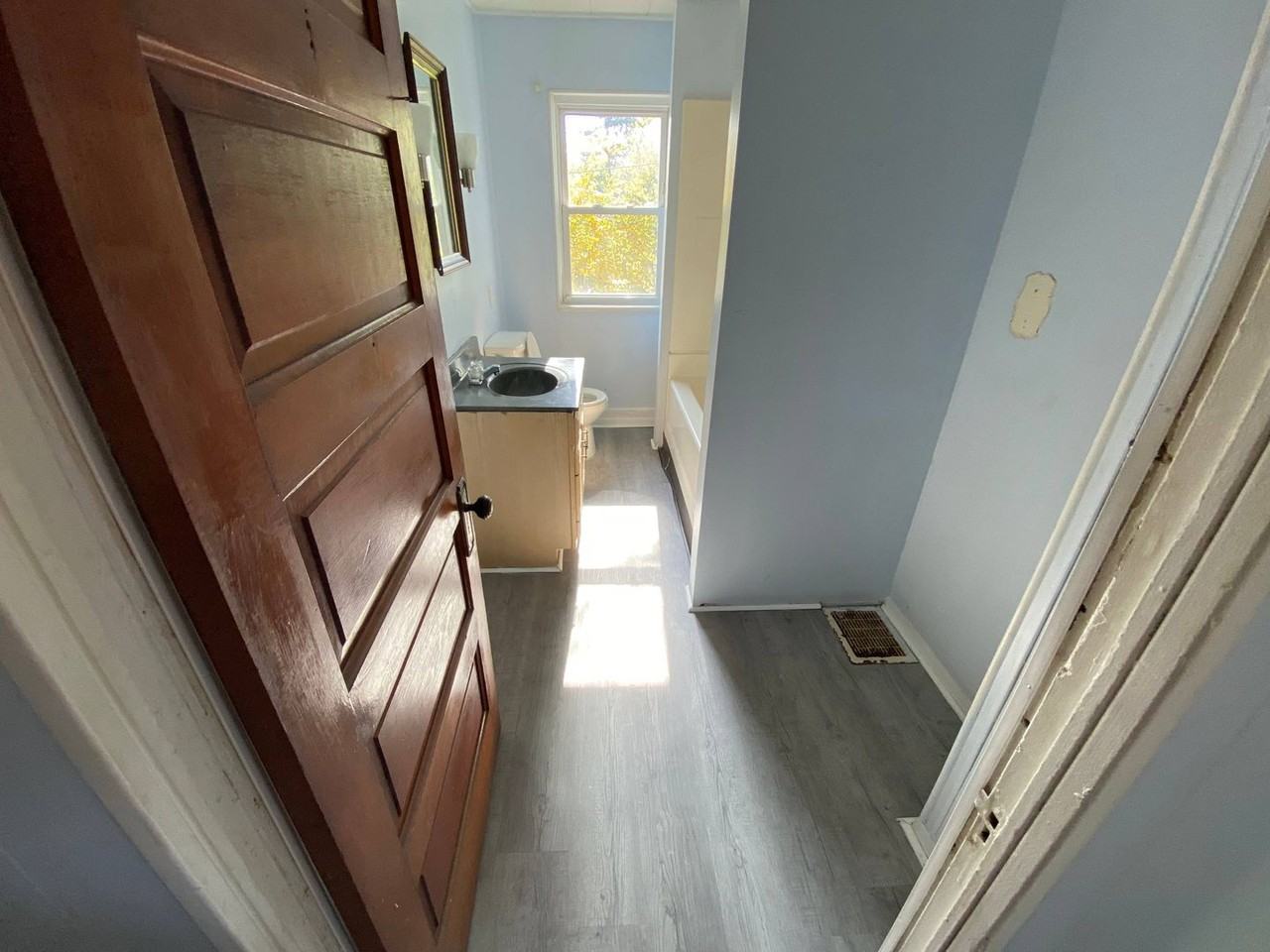 1010 Lorain Ave - Photo 2 of 14