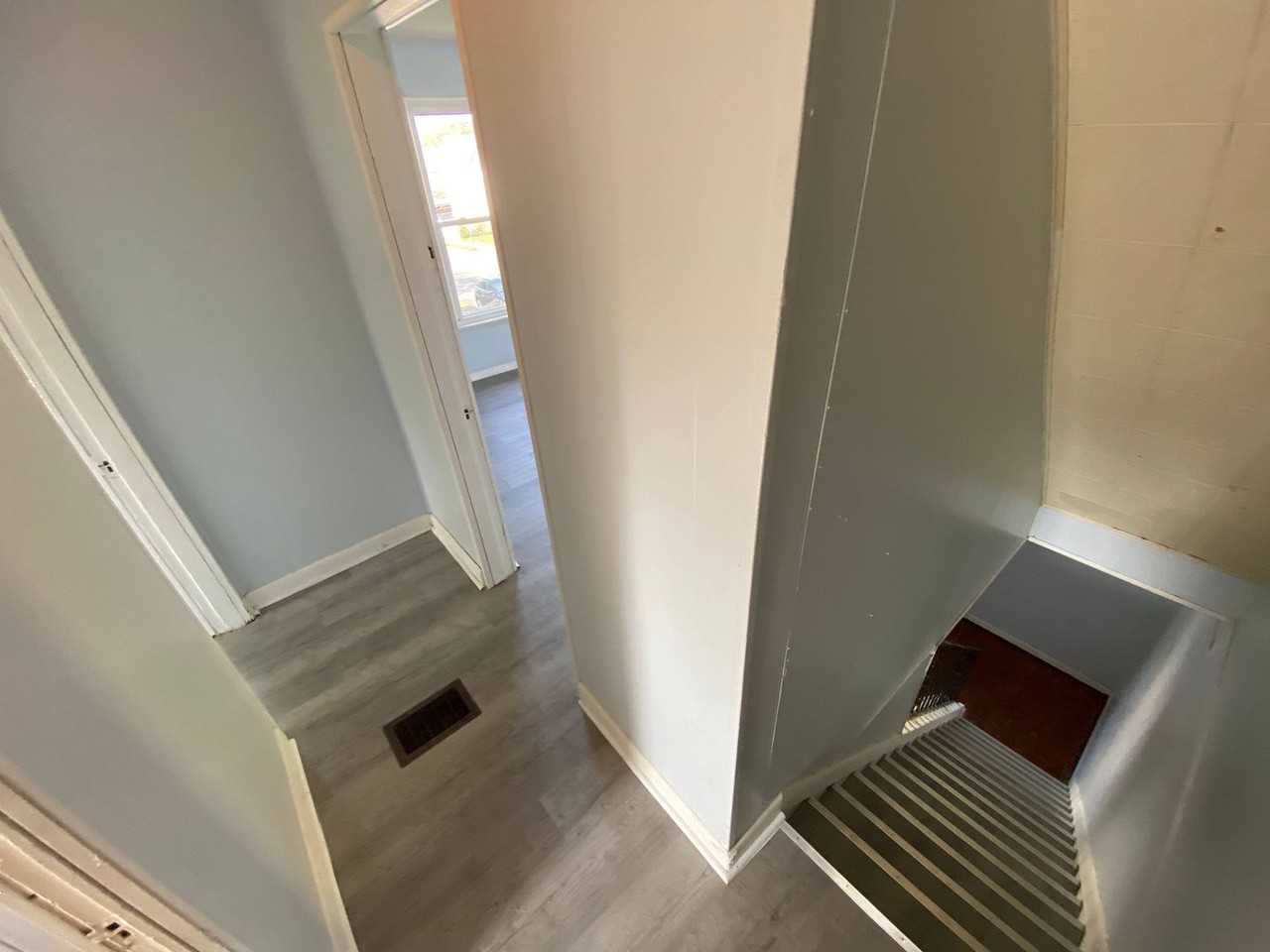 1010 Lorain Ave - Photo 3 of 14