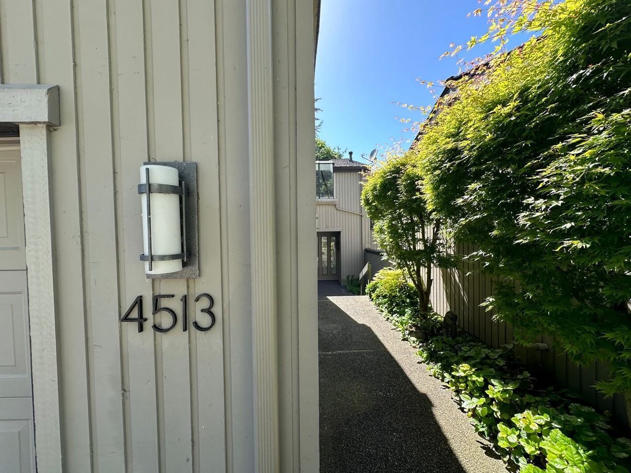 4513 102nd Ln Ne - Photo 3 of 34