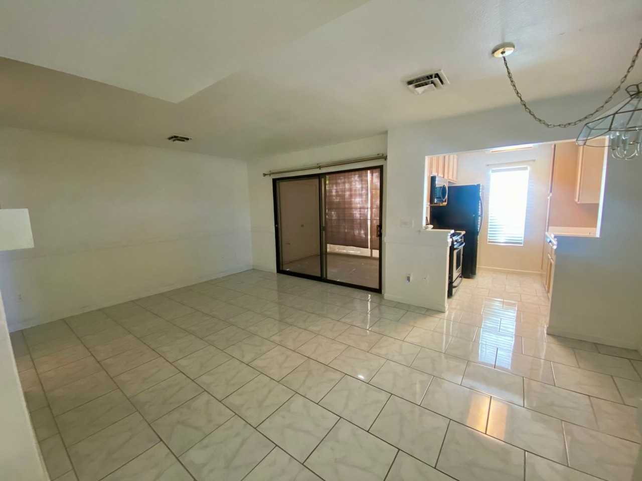 4835 S Torrey Pines Dr - Photo 2 of 13