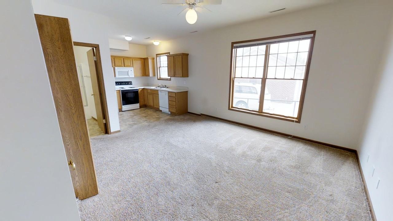 2523 Aspen - Photo 4 of 12