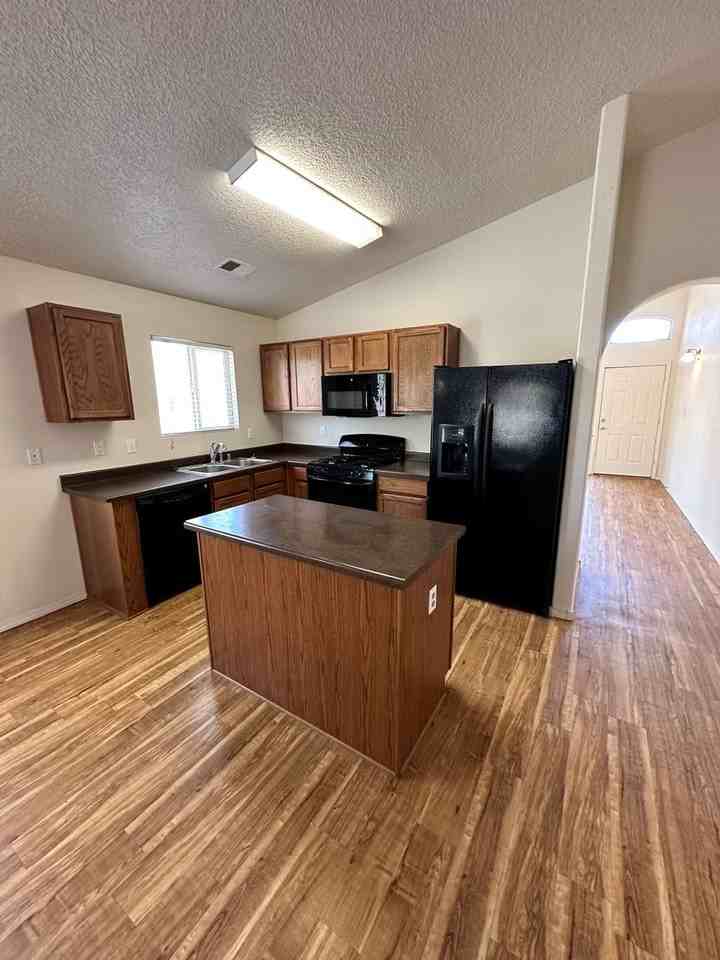 841 Purple Aster Ave Sw - Photo 6 of 44