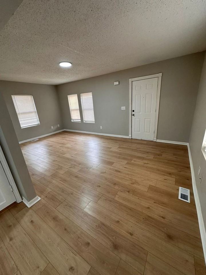 6824 Bellefontaine Ave - Photo 2 of 13