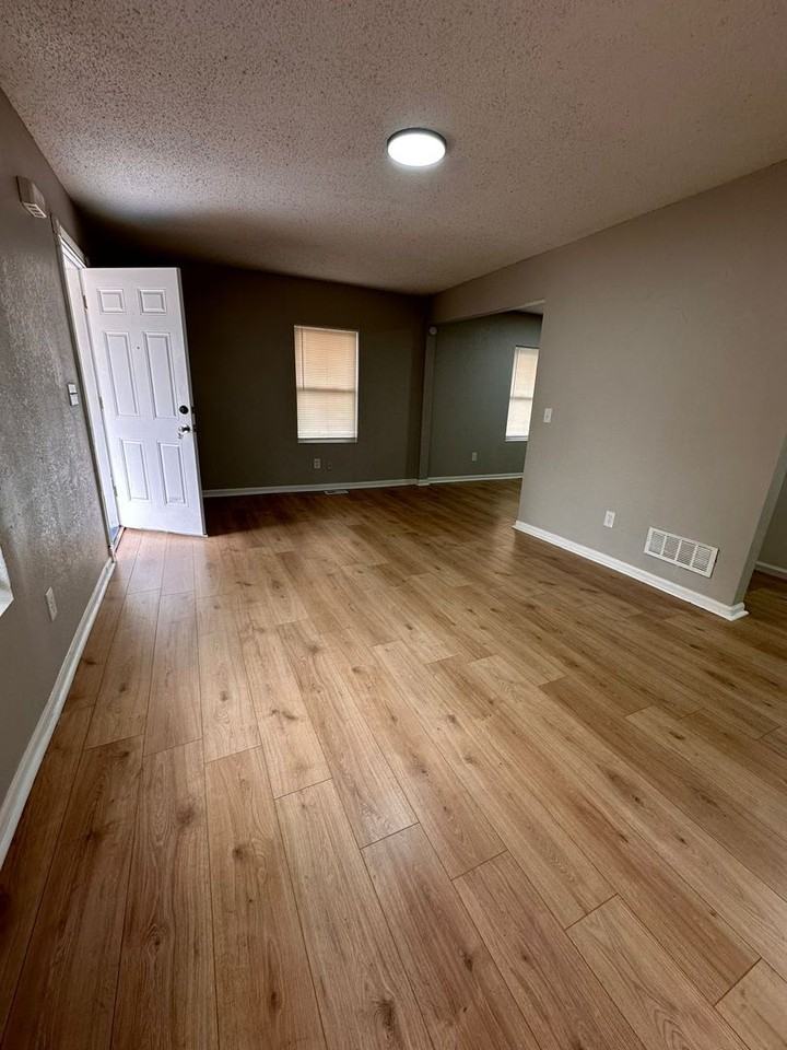 6824 Bellefontaine Ave - Photo 6 of 13