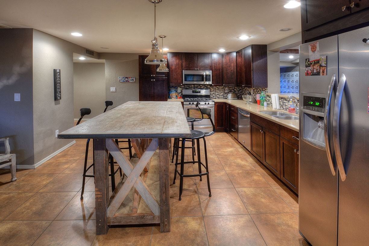 3562 E 3rd St - Photo 3 of 19