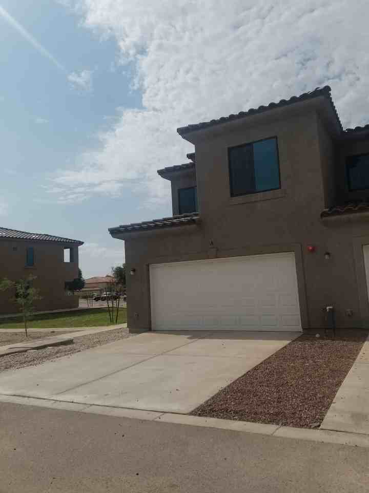3773 W 22nd Pl Bldg 22 #B