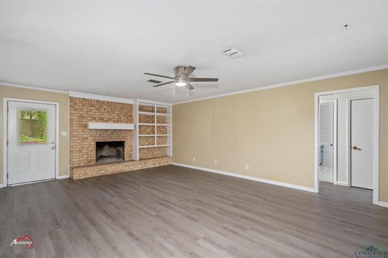 804 Joanie St - Photo 2 of 8