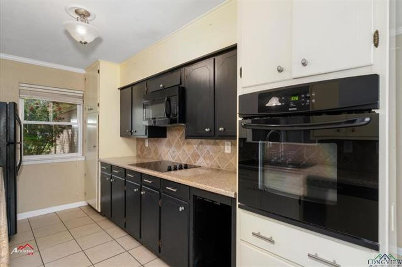 804 Joanie St - Photo 3 of 8