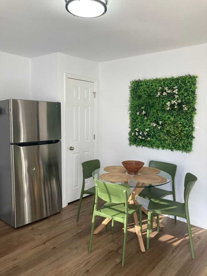 617 21st Ave N - Photo 3 of 11