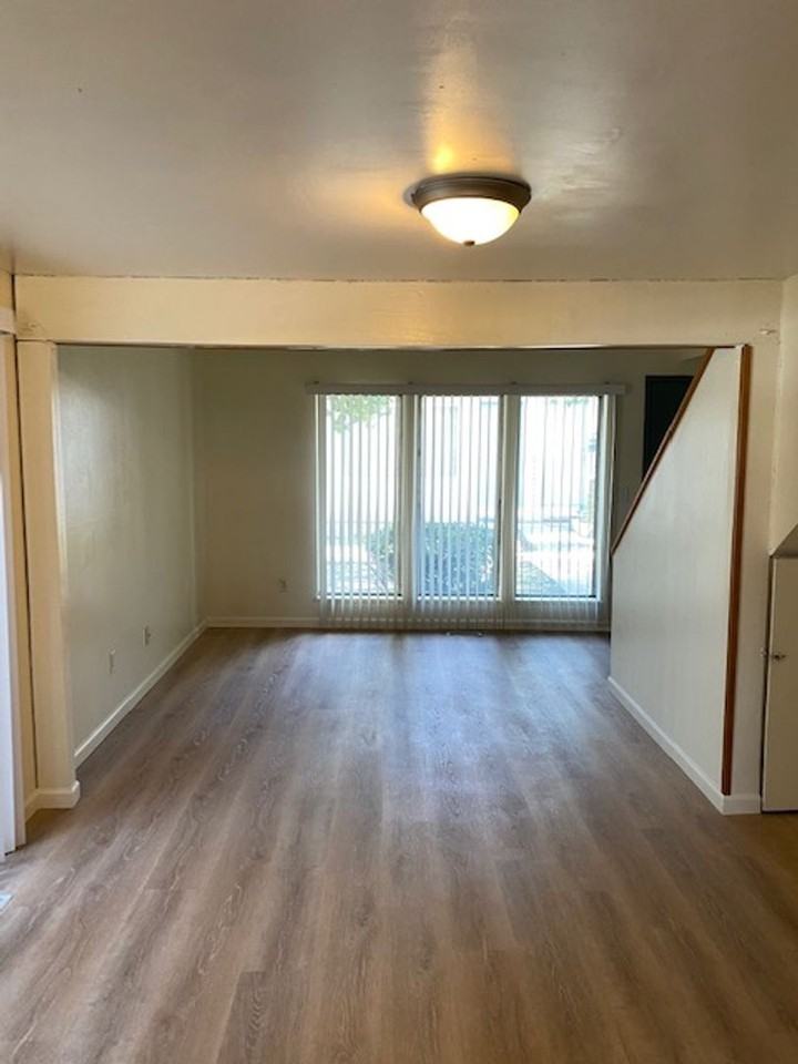 2000 Brookhurst St - Photo 5 of 19