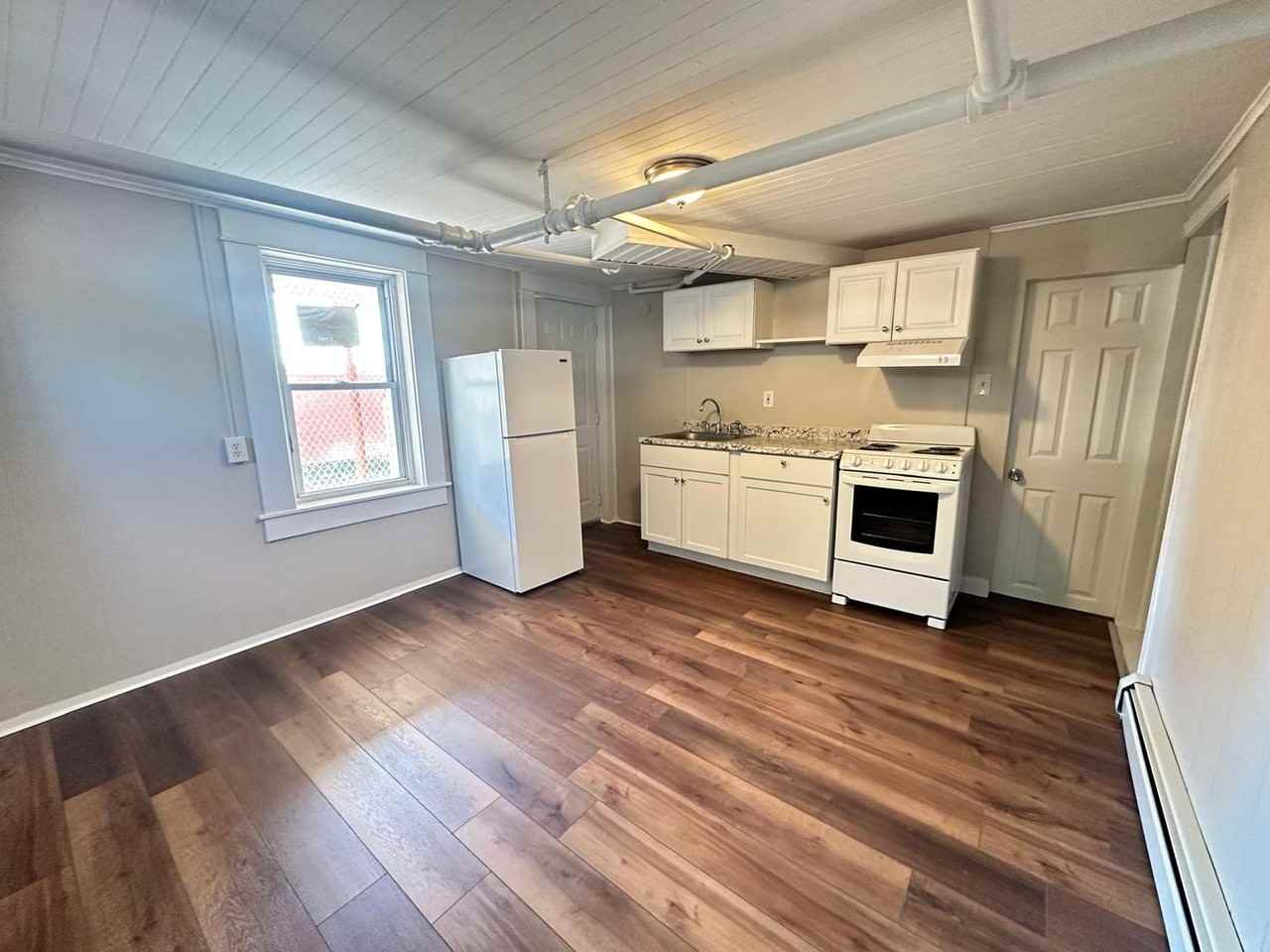 244 Walnut Street - Photo 3 of 7