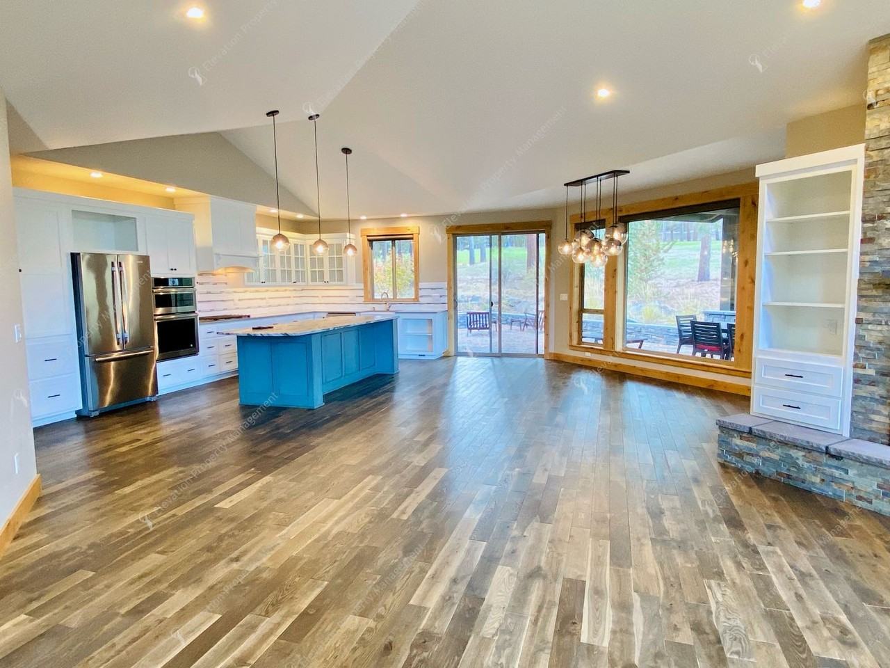 3525 Nw Mccready Dr - Photo 3 of 48
