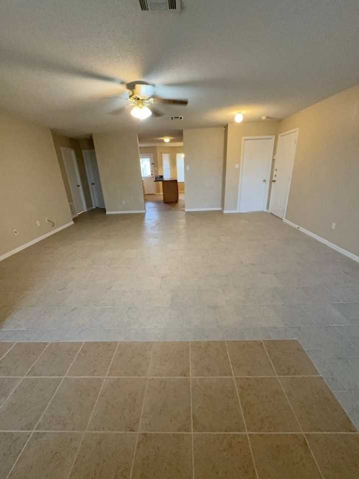 4609 Hank Dr - Photo 2 of 26