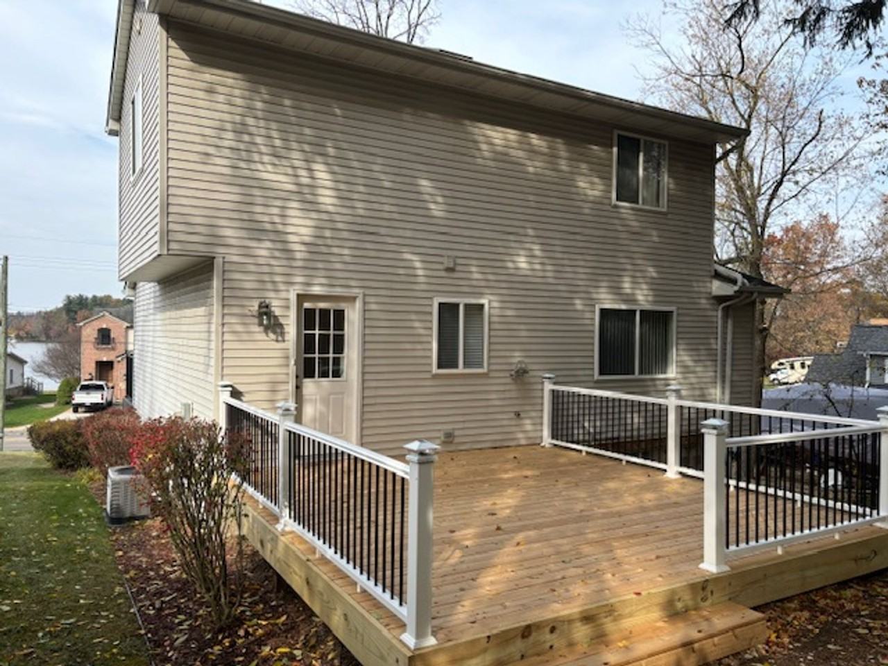 1331 Brighton Lake Rd - Photo 5 of 35