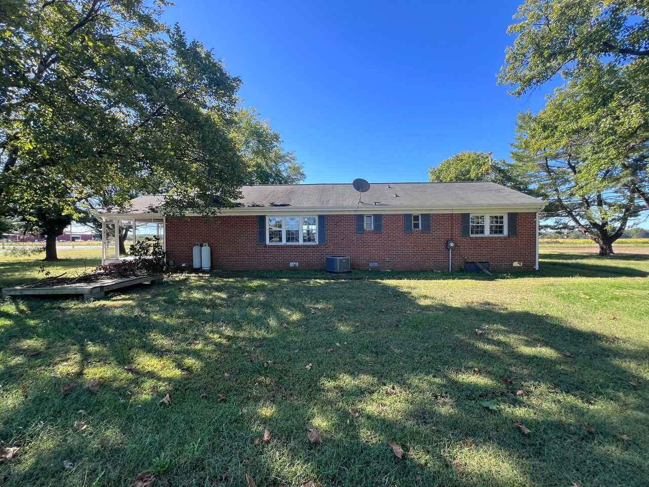 4911 4911 Cople Highway - Photo 2 of 25