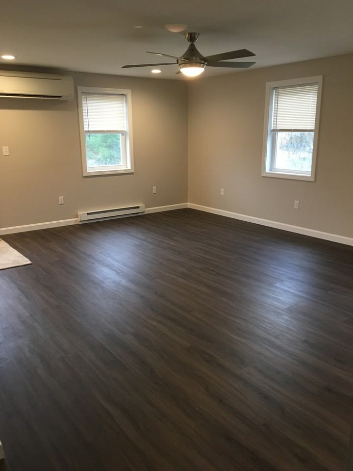 54 MURRAY AVE - Photo 2 of 8